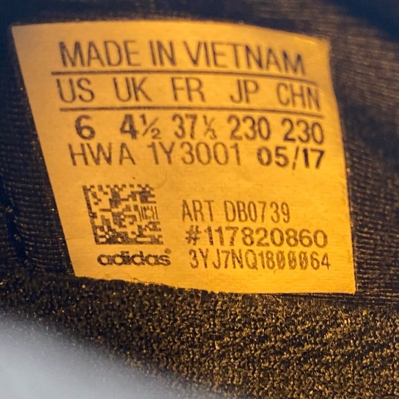 Adidas Alphabounce Running Sneakers Womens Size 6 Black Gray Athletic Shoes - Picture 3 of 6